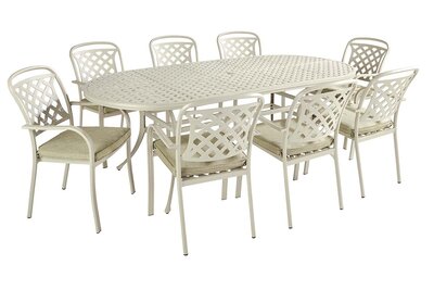 Berkeley 8 Seat Oval Set - image 2