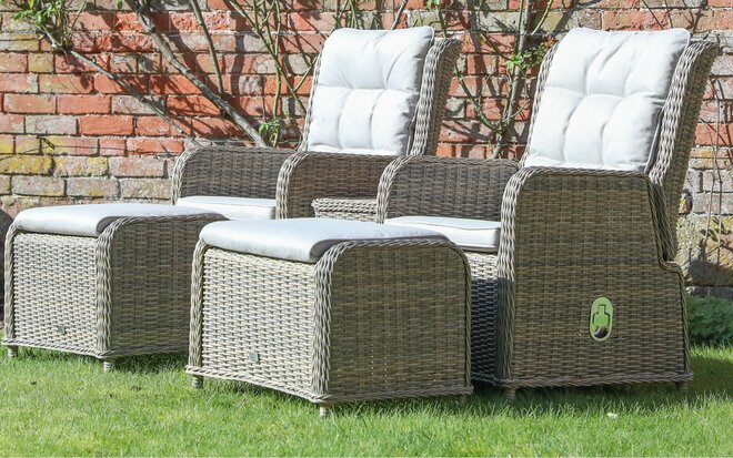 Lyra Dual Recliner Set with footrests - image 2
